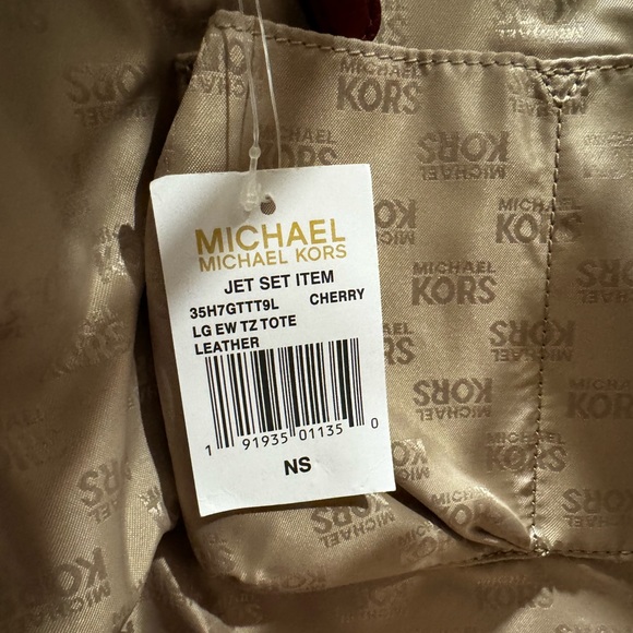 Brand New Michael Kors Jet Set - Picture 10 of 13